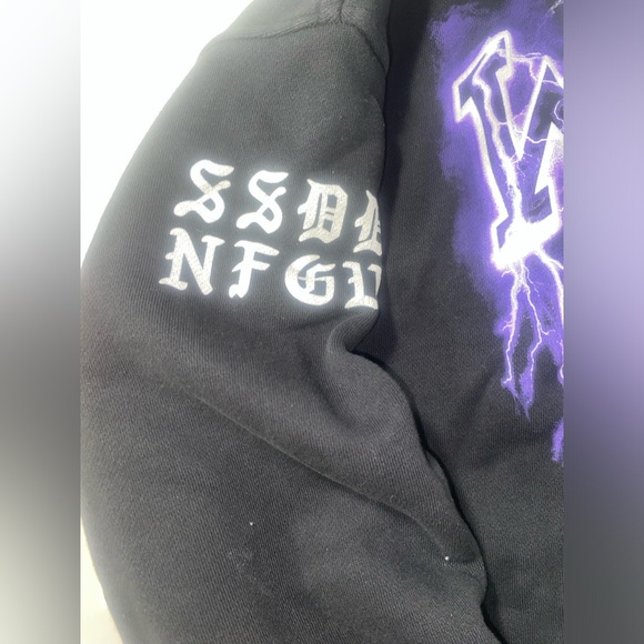 Darcsport wolves hoodie - Picture 2 of 5